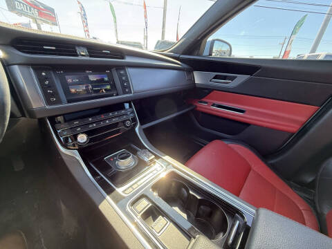 2016 Jaguar XF R-Sport