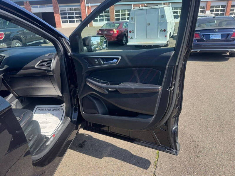 2022 Ford Edge ST-Line