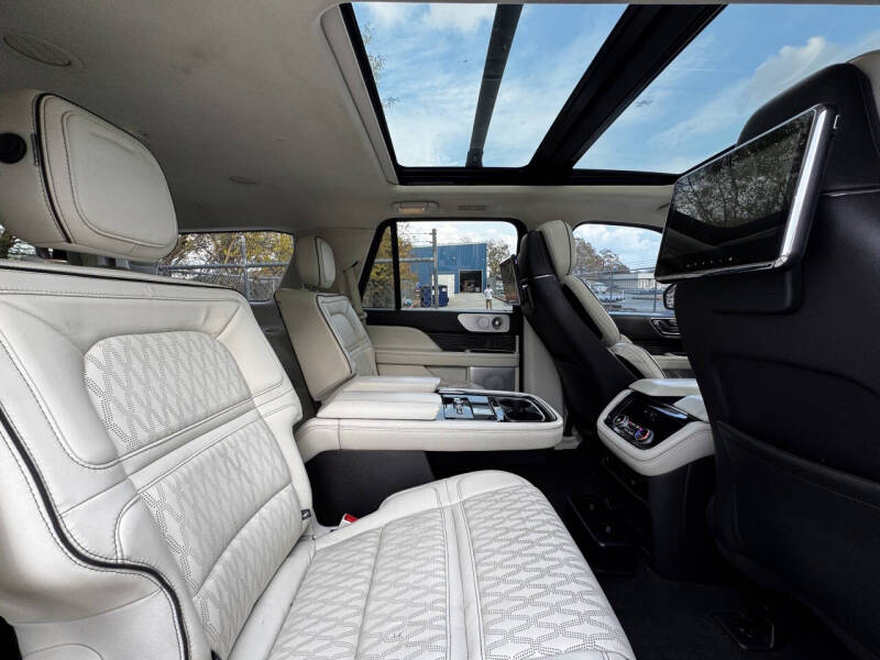 2019 Lincoln Navigator Black Label