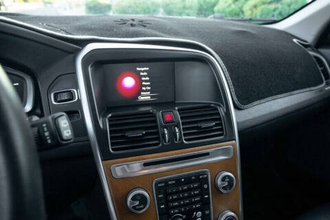 2017 Volvo XC60 T5 Inscription