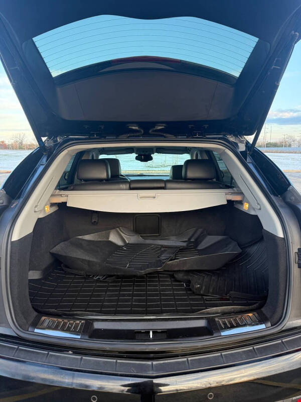 2011 Cadillac SRX Performance Collection