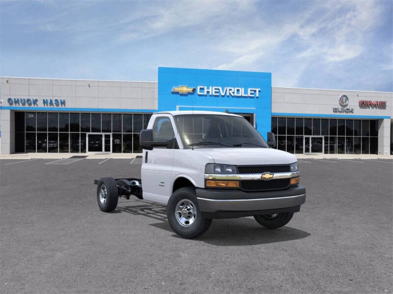 2025 Chevrolet Express 3500