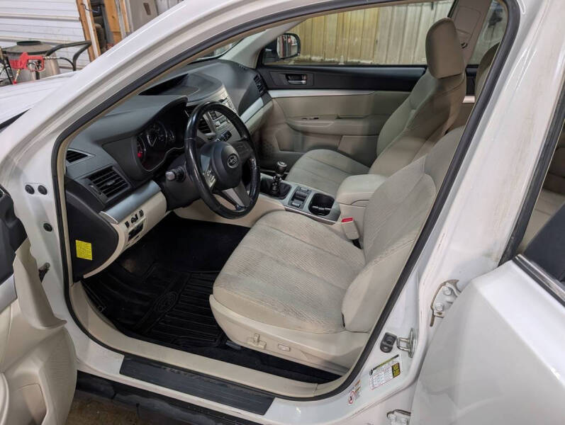 2011 Subaru Outback 2.5i Premium