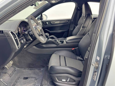 2021 Porsche Cayenne GTS Coupe