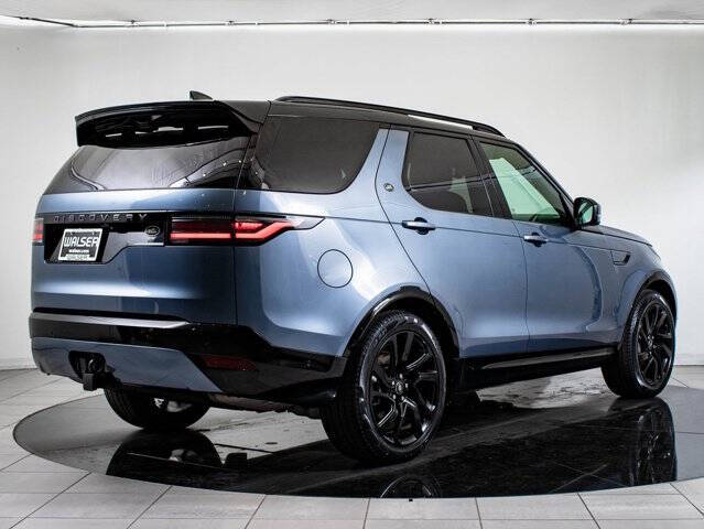 2023 Land Rover Discovery P300 S R-Dynamic