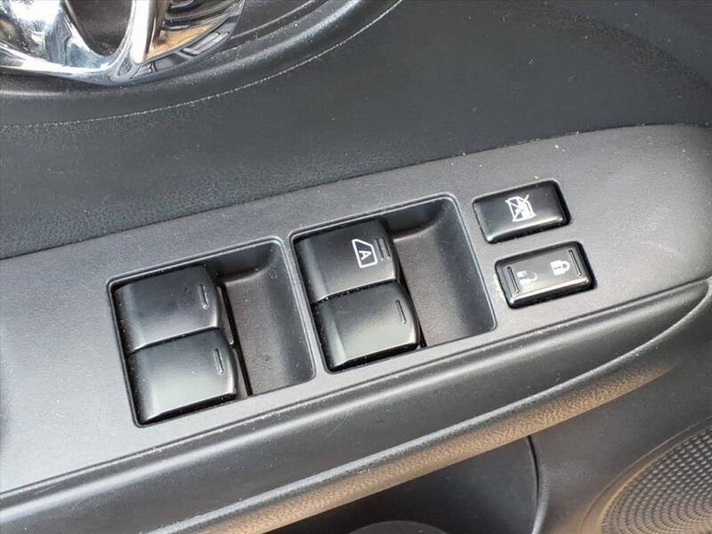 2014 Nissan Versa 1.6 SL