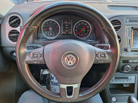 2017 Volkswagen Tiguan 2.0T Wolfsburg Edition