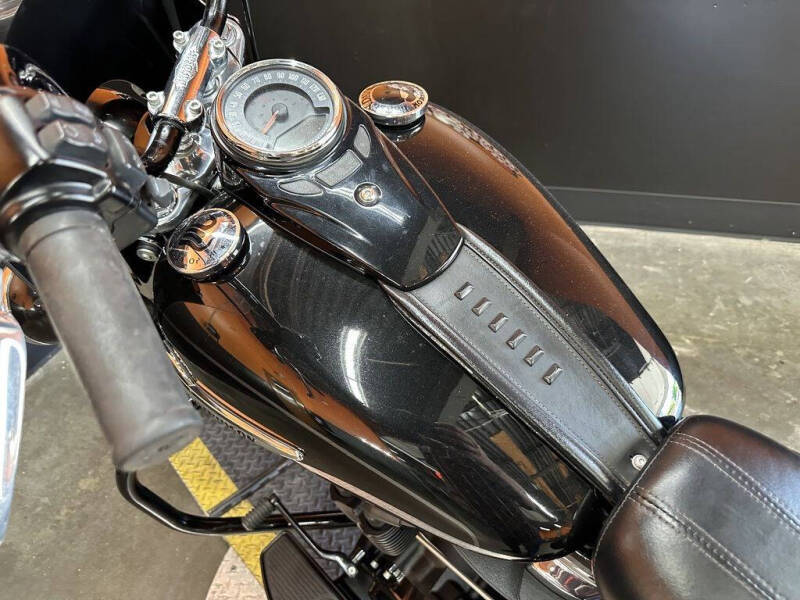 2018 Harley-Davidson FLHC - Softail Heritage