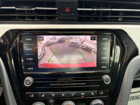 2020 Volkswagen Passat SE