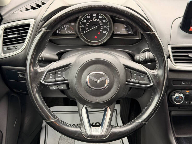 2017 Mazda MAZDA3 Touring