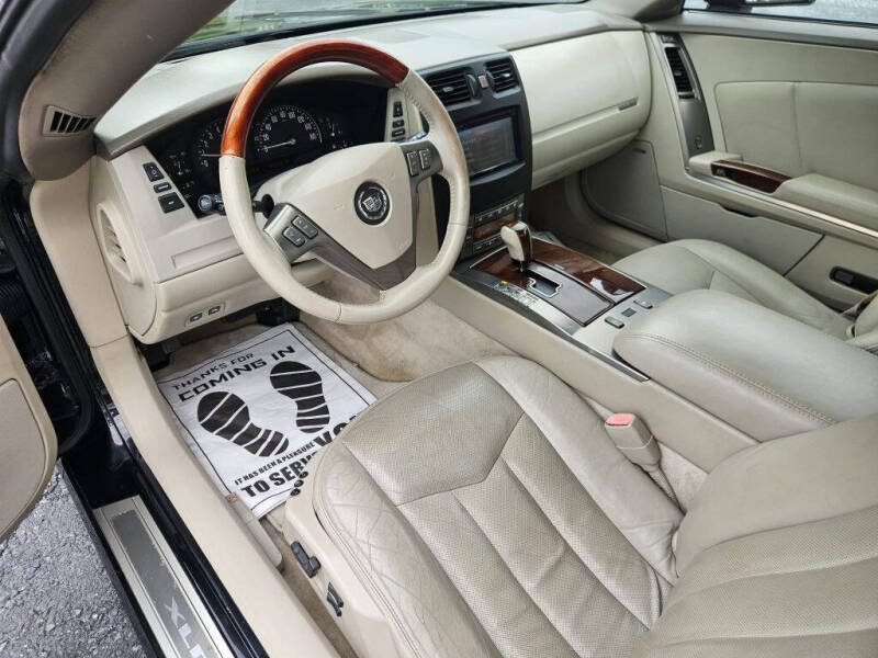 2005 Cadillac XLR