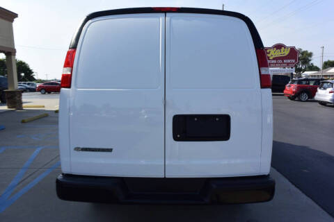 2022 Chevrolet Express 2500