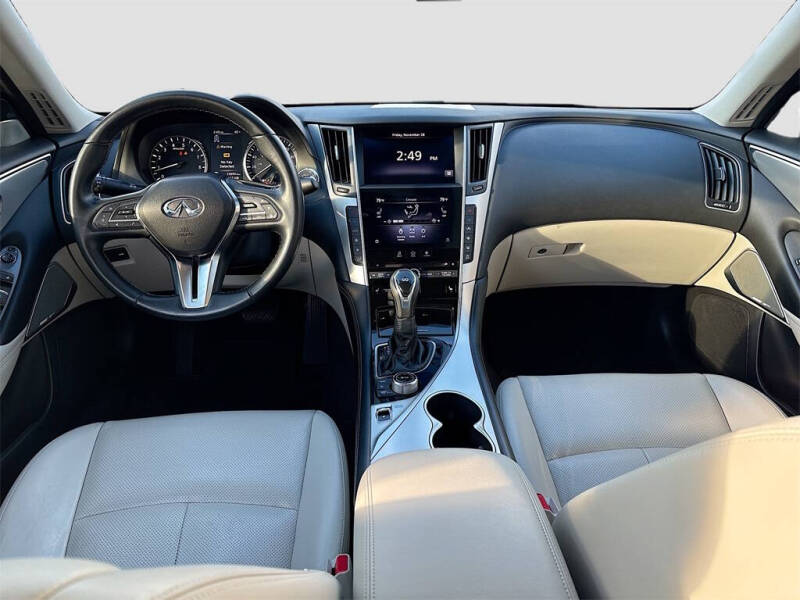 2021 Infiniti Q50 Luxe