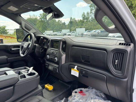 2025 GMC Sierra 3500HD CC Pro