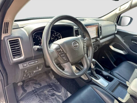 2024 Nissan Frontier SL