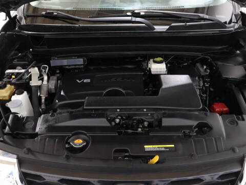 2020 Nissan Pathfinder SV