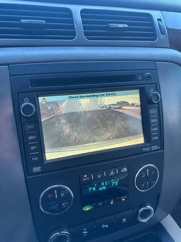 2011 GMC Yukon XL SLT