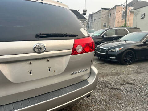 2008 Toyota Sienna