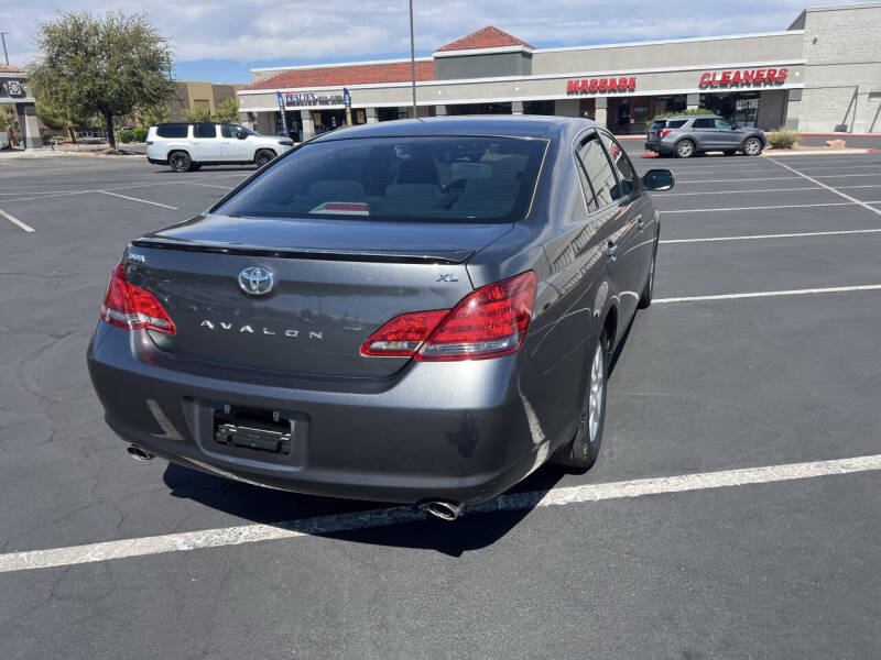 2008 Toyota Avalon XL