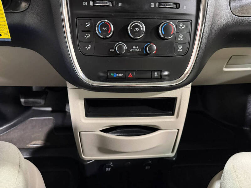 2015 Dodge Grand Caravan SE