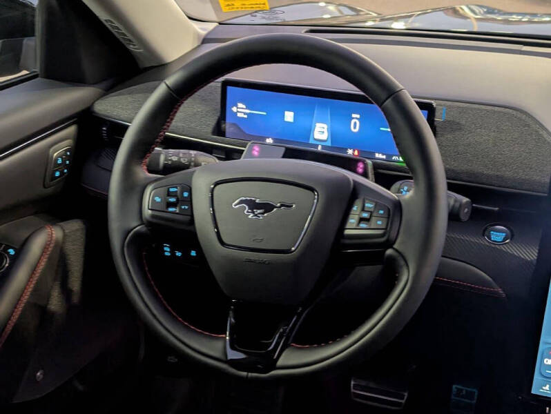 2025 Ford Mustang Mach-E Premium