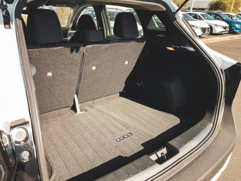 2026 Nissan Kicks S