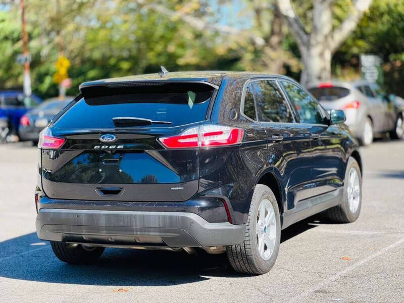 2021 Ford Edge SE