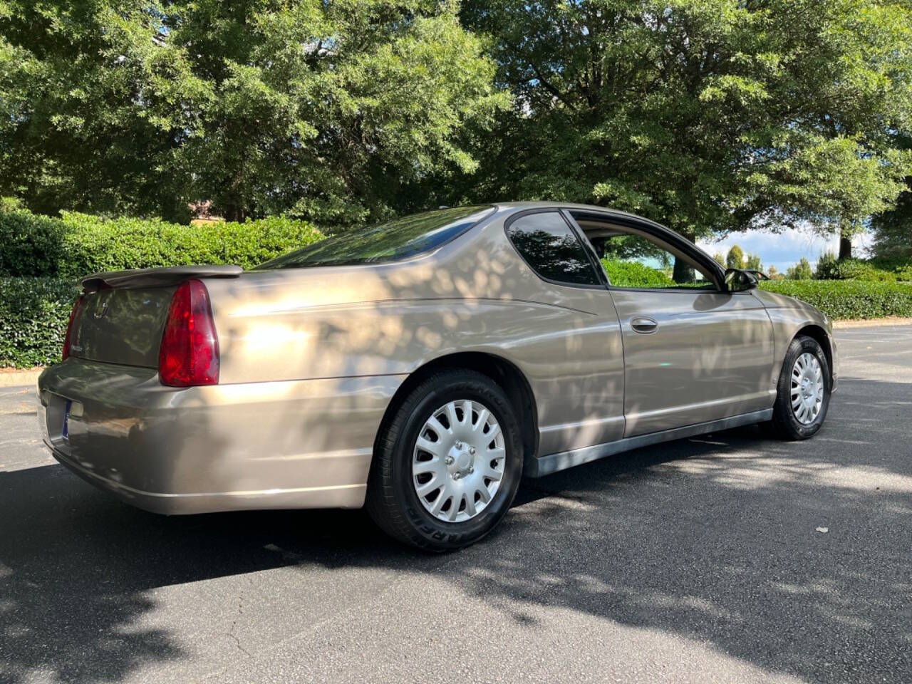 2006 Chevrolet Monte Carlo for sale at Megamotors JRD in Alpharetta, GA