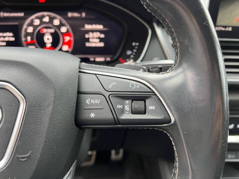 2018 Audi SQ5 3.0T quattro Premium Plus