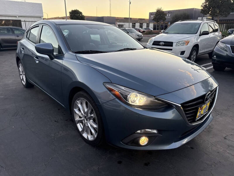 2016 Mazda MAZDA3 s Grand Touring