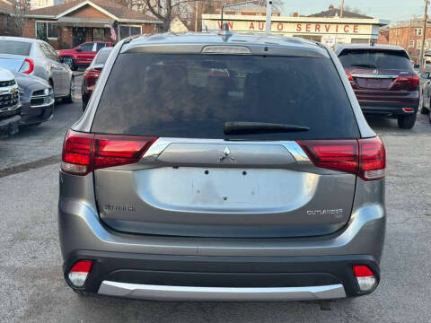 2017 Mitsubishi Outlander SE