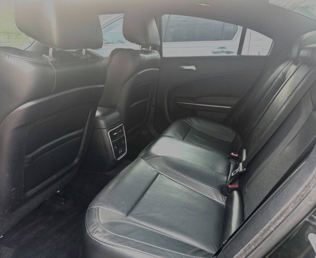 Black 2016 Dodge Charger SXT SXT 4dr Sedan 10