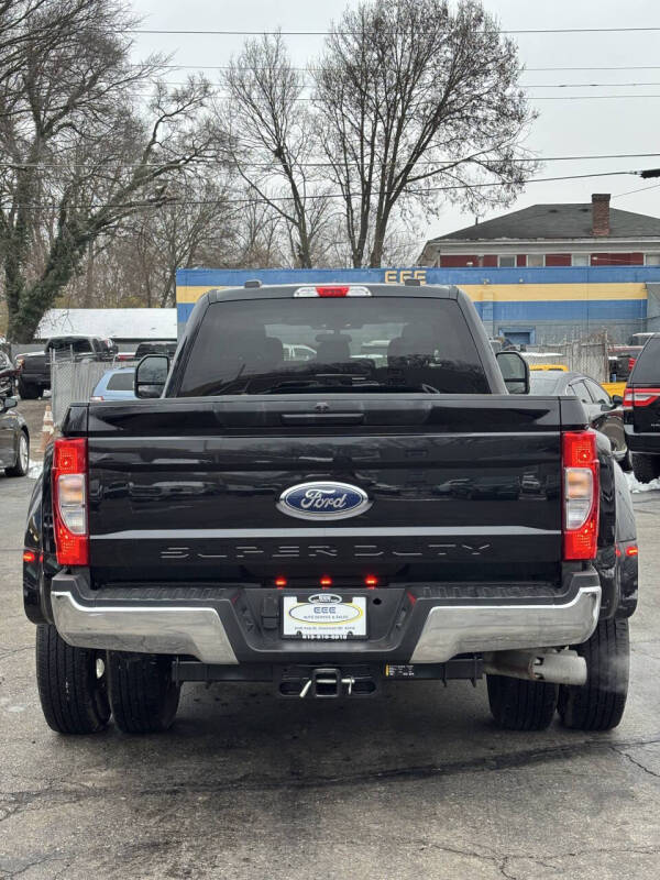 2022 Ford F-350 Super Duty XL