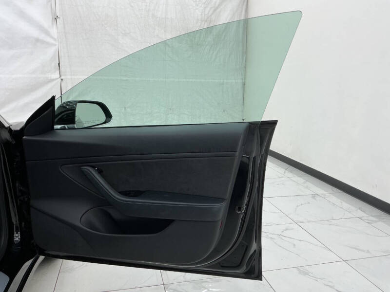 2018 Tesla Model 3 Mid Range