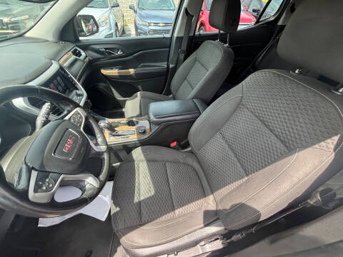 2017 GMC Acadia SLE-2