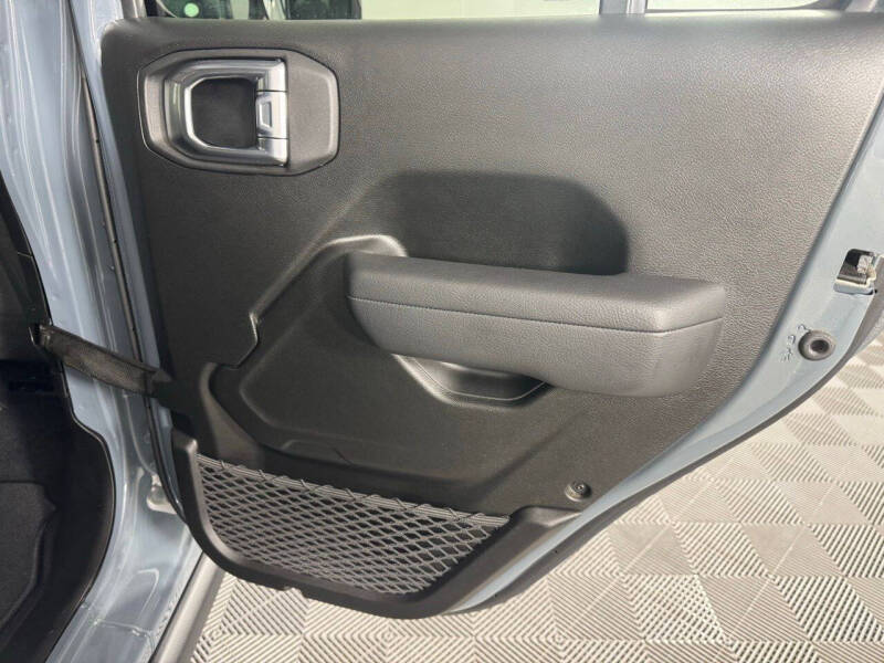 2024 Jeep Gladiator NightHawk