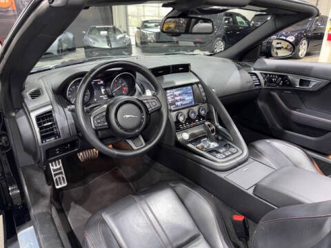 2014 Jaguar F-TYPE V8 S