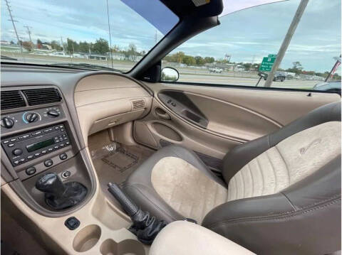 2001 Ford Mustang SVT Cobra