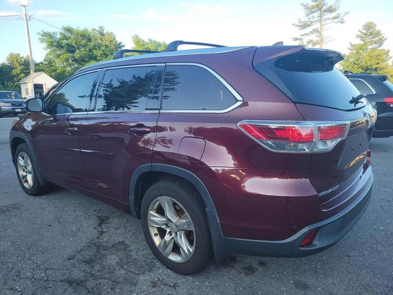 2014 Toyota Highlander for sale at Ataboys Auto Sales in Manchester NH