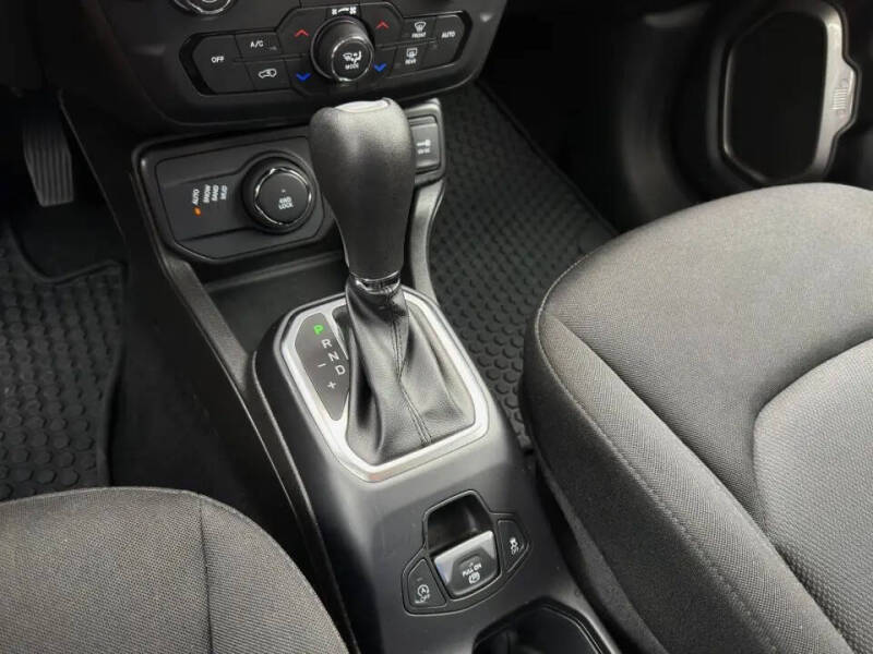 2023 Jeep Renegade Latitude