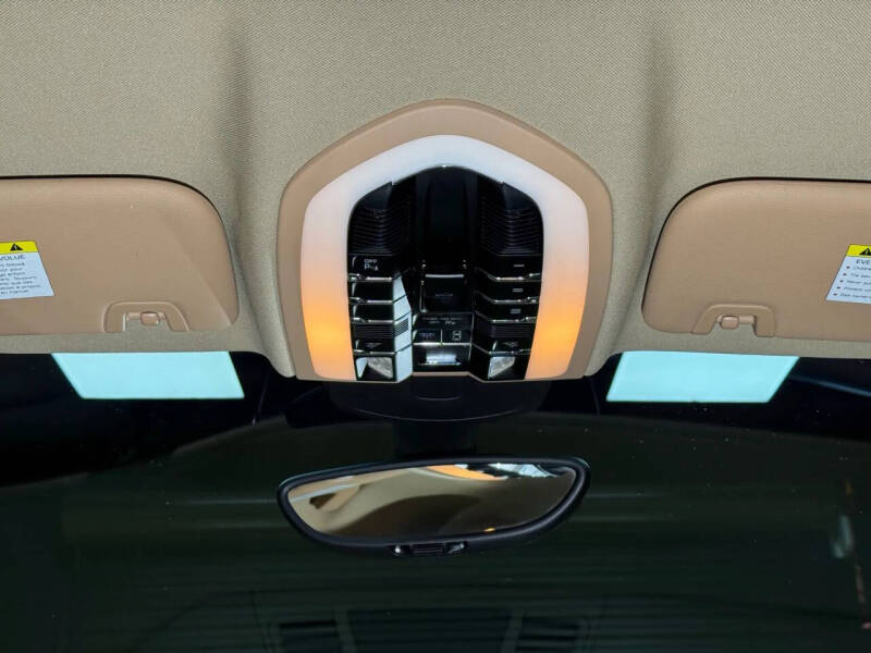 2012 Porsche Panamera