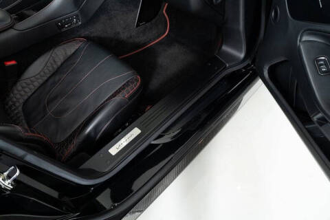 2015 Aston Martin Vanquish Volante