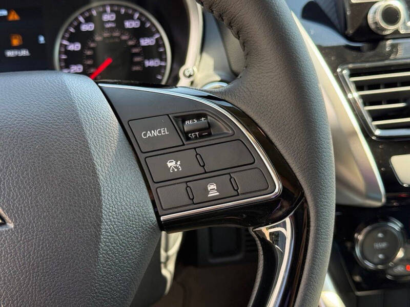 2026 Mitsubishi Eclipse Cross SE