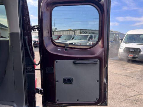 2014 Nissan NV 3500 HD SL