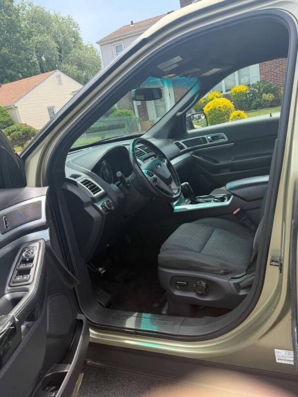2012 Ford Explorer XLT