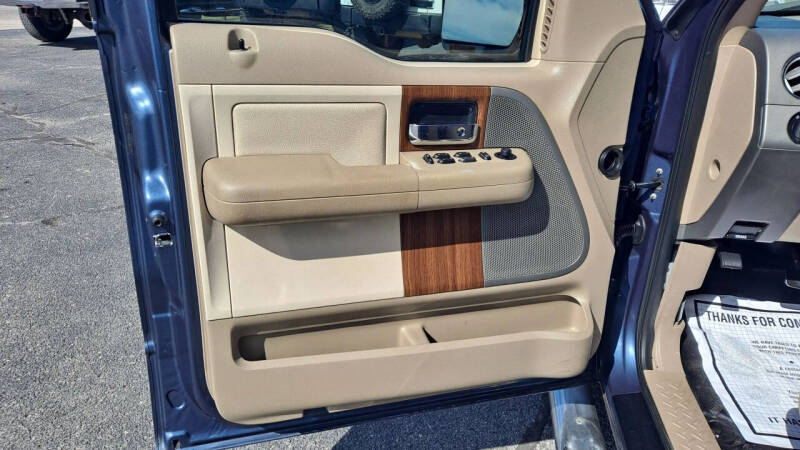 2004 Ford F-150 Lariat