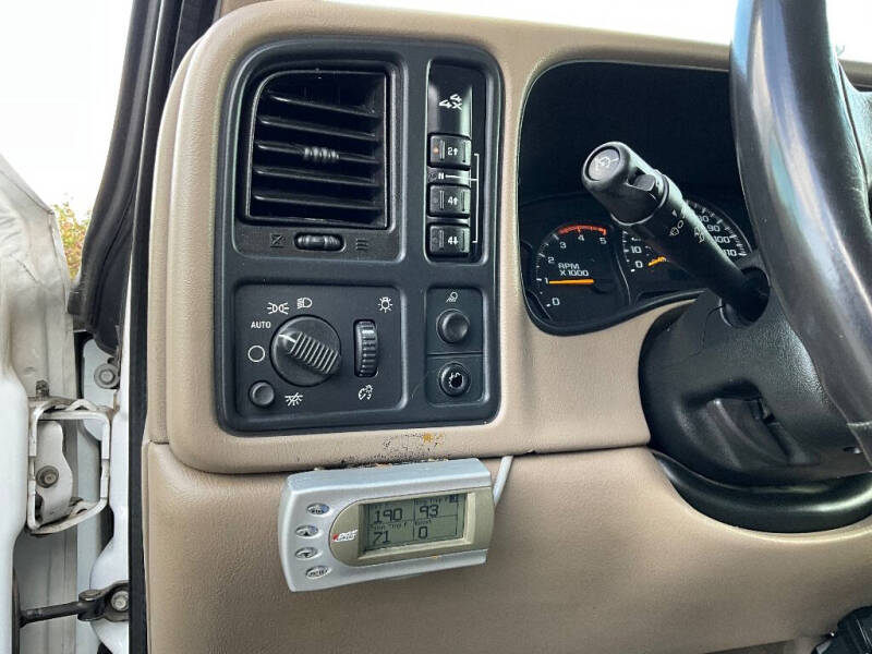 2005 GMC Sierra 2500HD