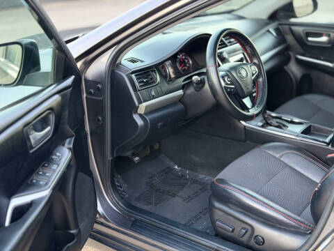 2017 Toyota Camry SE