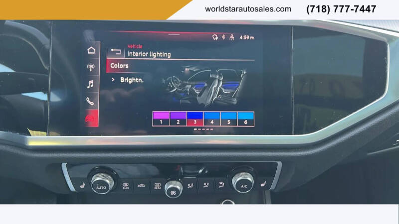 2022 Audi Q3 quattro Premium Plus 40 TFSI