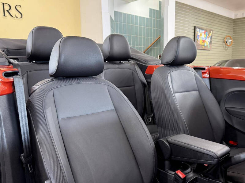2019 Volkswagen Beetle Convertible 2.0T S